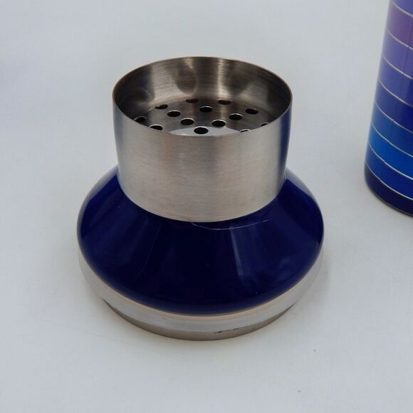 Jonathan Adler SCALA 18 oz Aluminum Blue Striped Cocktail Shaker Jigger NIB - Picture 10 of 10